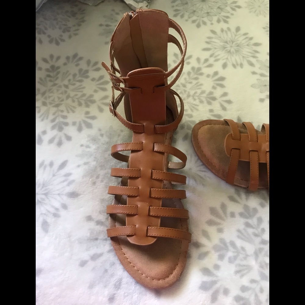 Women’s Sz 8 Gladiator sandals